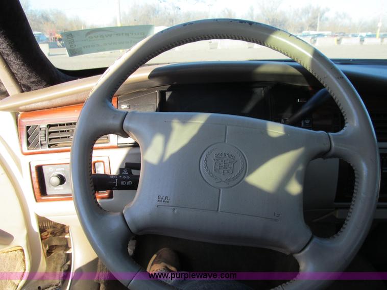 image for item G9707 1995 Cadillac DeVille
