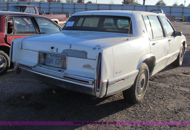 image for item G9708 1992 Cadillac DeVille