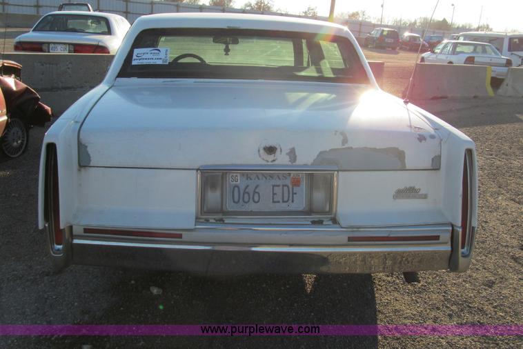 image for item G9708 1992 Cadillac DeVille