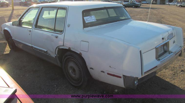 image for item G9708 1992 Cadillac DeVille