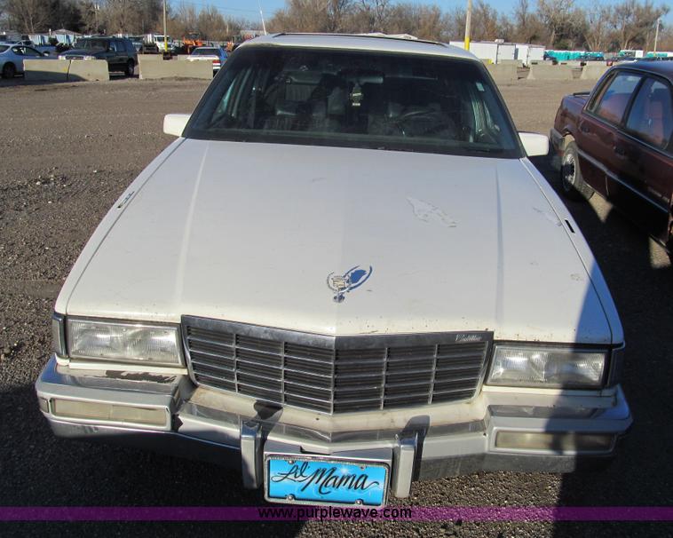 image for item G9708 1992 Cadillac DeVille