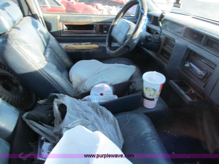 image for item G9708 1992 Cadillac DeVille