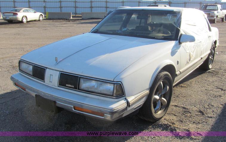 image for item G9709 1988 Oldsmobile Delta 88 Royale Brougham