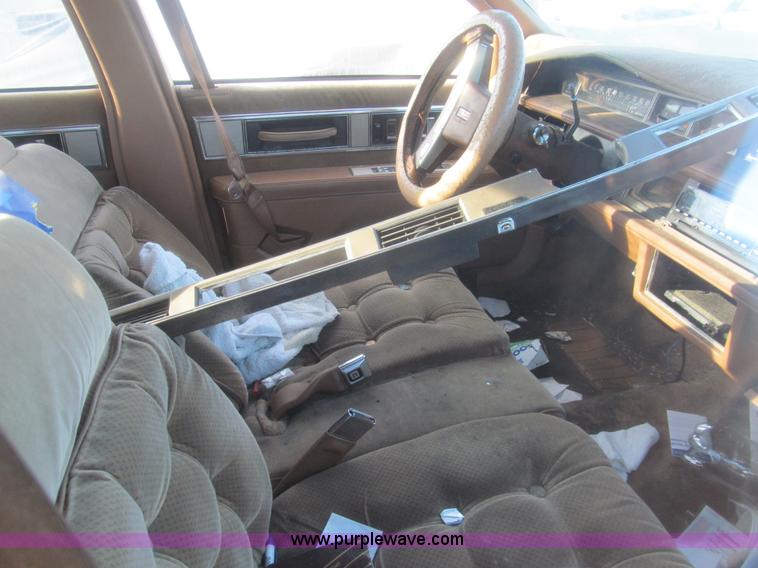 image for item G9709 1988 Oldsmobile Delta 88 Royale Brougham