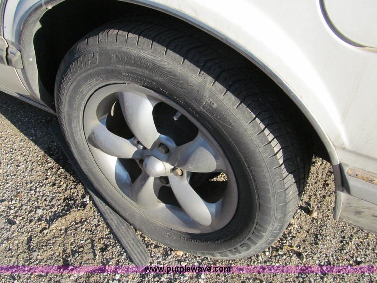 image for item G9709 1988 Oldsmobile Delta 88 Royale Brougham