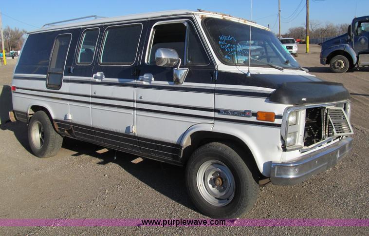 image for item G9710 1989 GMC Vandura G2500 van