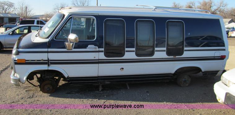 image for item G9710 1989 GMC Vandura G2500 van