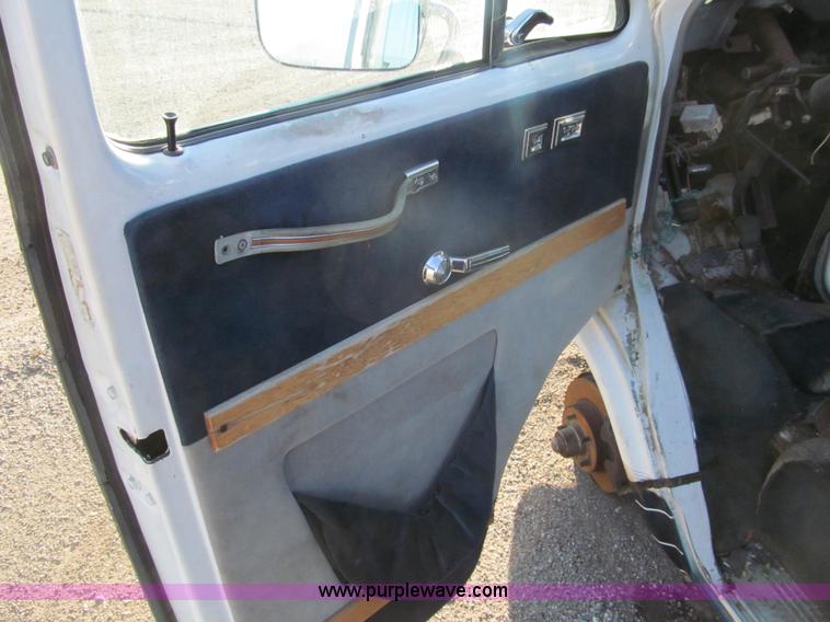 image for item G9710 1989 GMC Vandura G2500 van