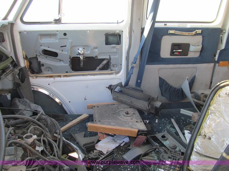 image for item G9710 1989 GMC Vandura G2500 van