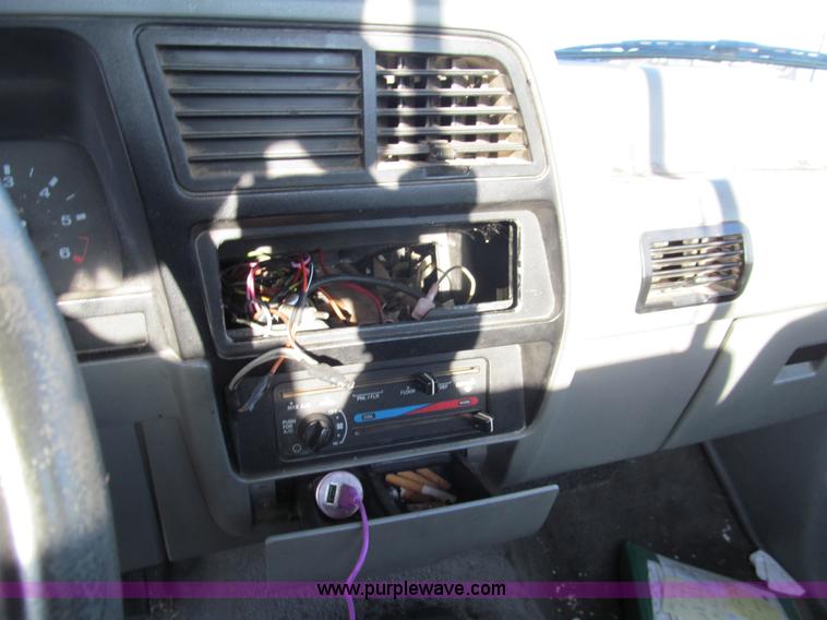 image for item G9711 1990 Ford Ranger pickup truck