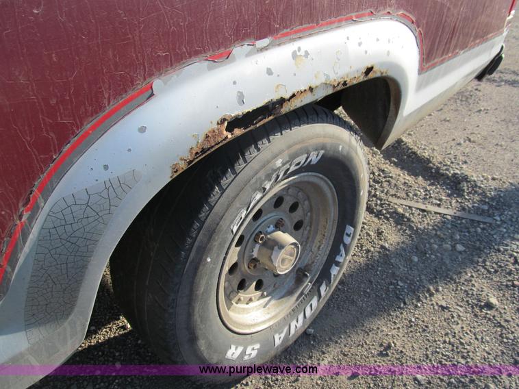 image for item G9711 1990 Ford Ranger pickup truck