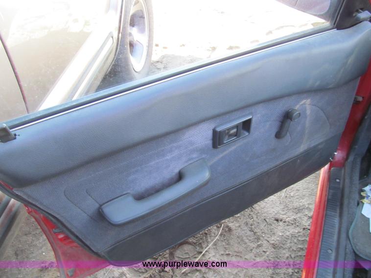 image for item G9712 1992 Toyota Corolla DLX