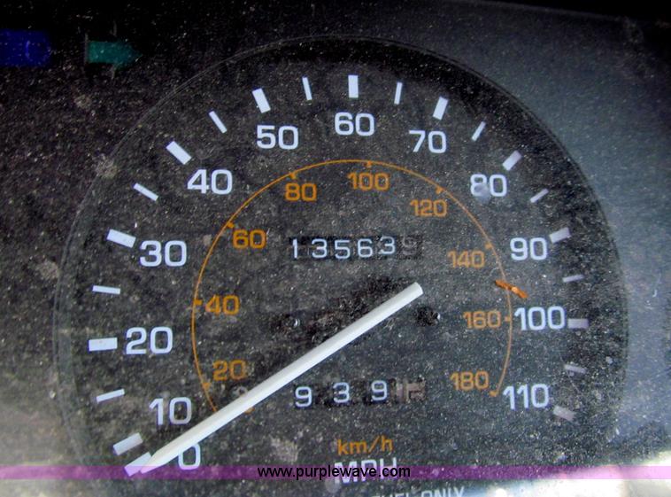 image for item G9712 1992 Toyota Corolla DLX