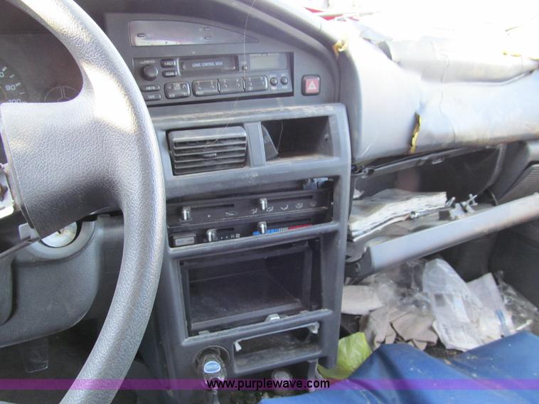 image for item G9712 1992 Toyota Corolla DLX