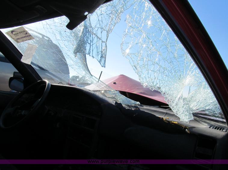 image for item G9712 1992 Toyota Corolla DLX