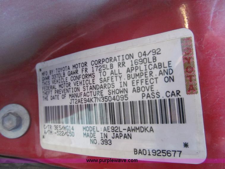 image for item G9712 1992 Toyota Corolla DLX