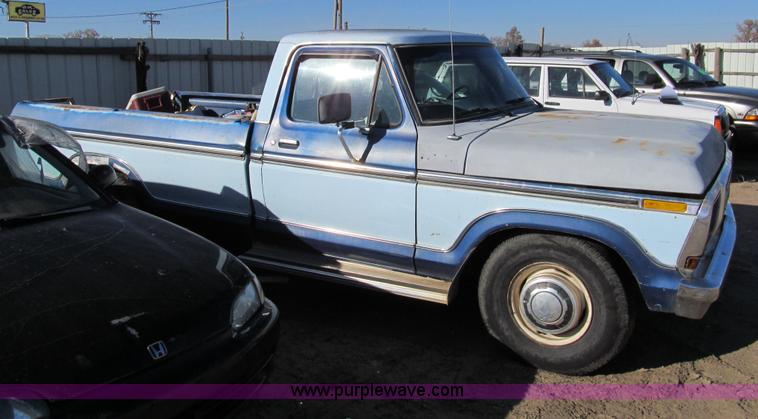 image for item G9714 1978 Ford F250 pickup truck