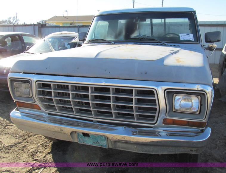 image for item G9714 1978 Ford F250 pickup truck