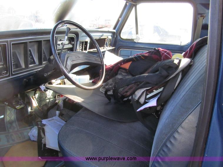 image for item G9714 1978 Ford F250 pickup truck