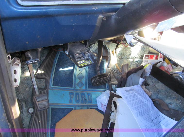 image for item G9714 1978 Ford F250 pickup truck