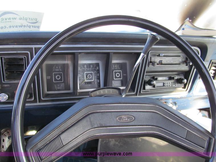 image for item G9714 1978 Ford F250 pickup truck