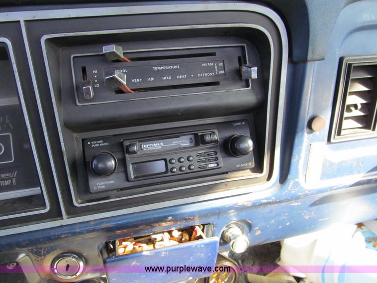 image for item G9714 1978 Ford F250 pickup truck