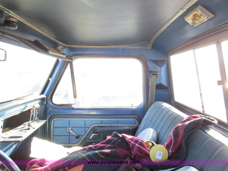 image for item G9714 1978 Ford F250 pickup truck