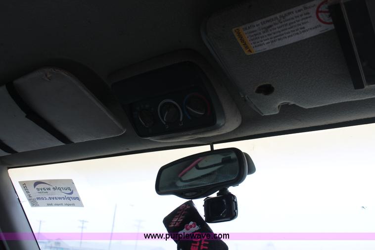 image for item H8327 1999 Chevrolet Suburban K1500 SUV