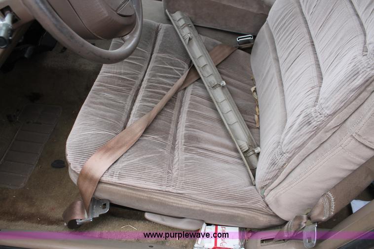 image for item H8328 1992 Buick LeSabre Limited