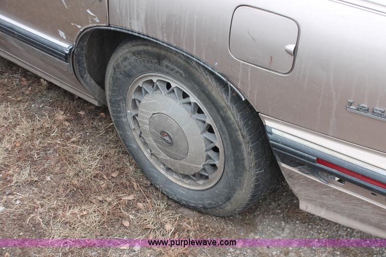 image for item H8328 1992 Buick LeSabre Limited
