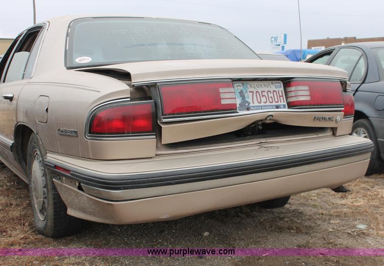 image for item H8328 1992 Buick LeSabre Limited