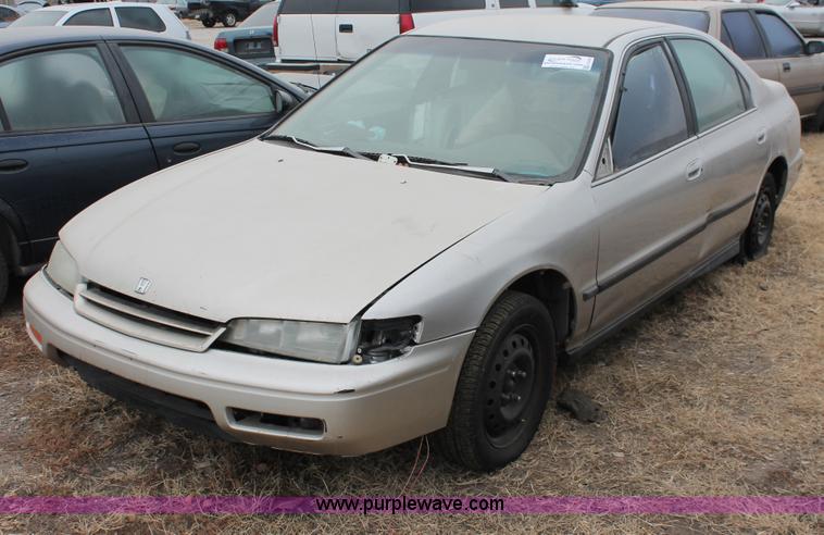 image for item H8329 1996 Honda Accord