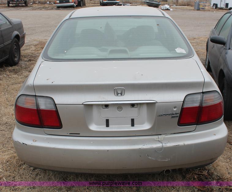 image for item H8329 1996 Honda Accord
