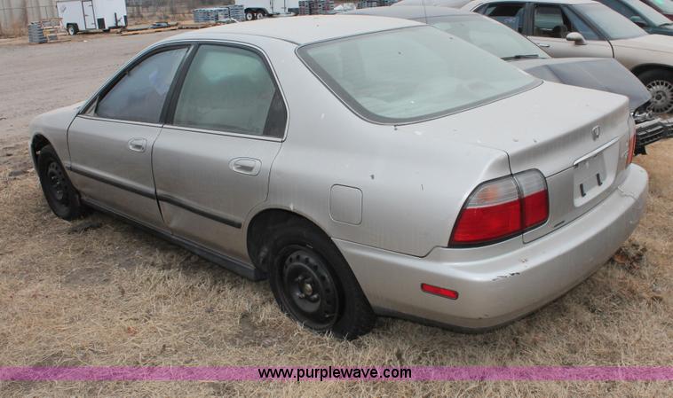 image for item H8329 1996 Honda Accord