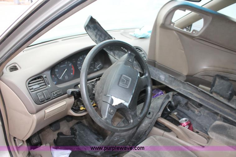 image for item H8329 1996 Honda Accord
