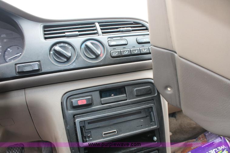 image for item H8329 1996 Honda Accord