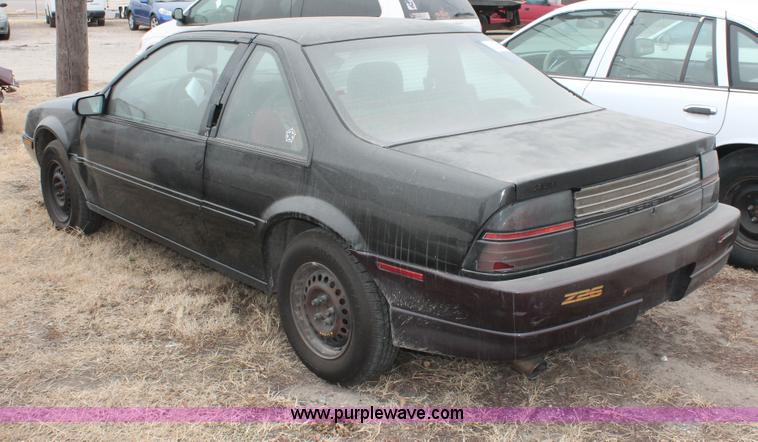 image for item H8330 1993 Chevrolet Beretta Z26 Edition