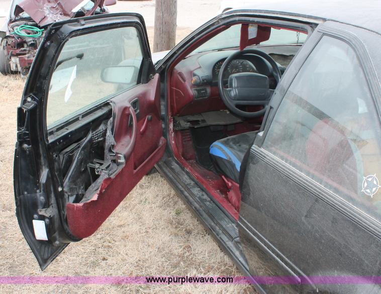 image for item H8330 1993 Chevrolet Beretta Z26 Edition