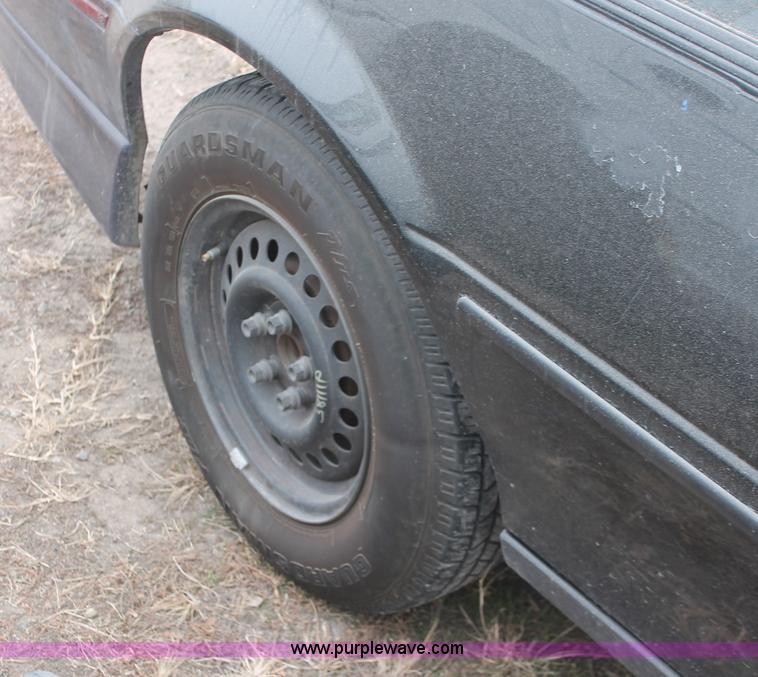 image for item H8330 1993 Chevrolet Beretta Z26 Edition