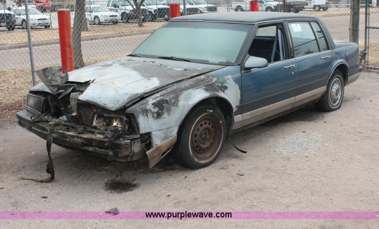 image for item H8331 1990 Oldsmobile Ninety Eight Regency Brougham