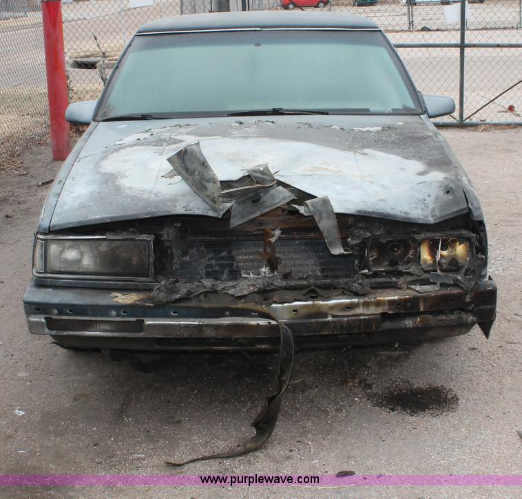 image for item H8331 1990 Oldsmobile Ninety Eight Regency Brougham