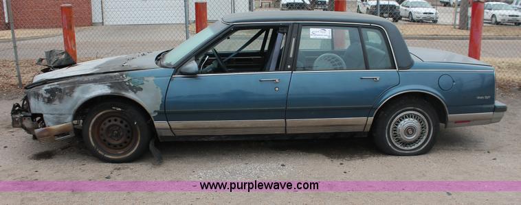 image for item H8331 1990 Oldsmobile Ninety Eight Regency Brougham