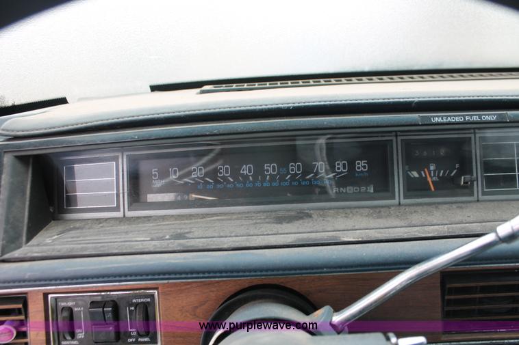 image for item H8331 1990 Oldsmobile Ninety Eight Regency Brougham