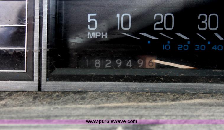 image for item H8331 1990 Oldsmobile Ninety Eight Regency Brougham