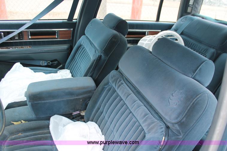 image for item H8331 1990 Oldsmobile Ninety Eight Regency Brougham