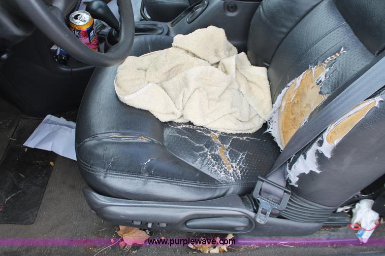 image for item H8332 1998 Chrysler Sebring JX convertible