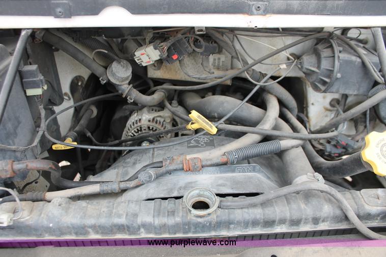 image for item H8333 1997 Dodge Ram 2500 van