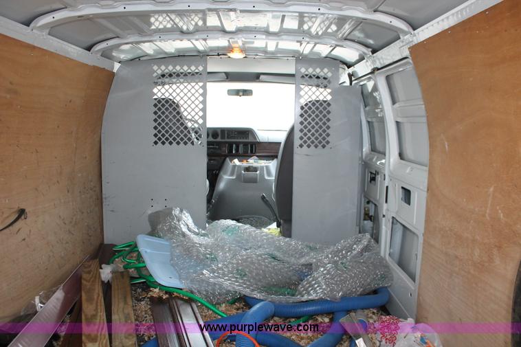 image for item H8333 1997 Dodge Ram 2500 van