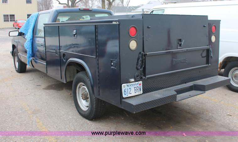image for item H8334 1998 Chevrolet 3500 Crew Cab utility truck