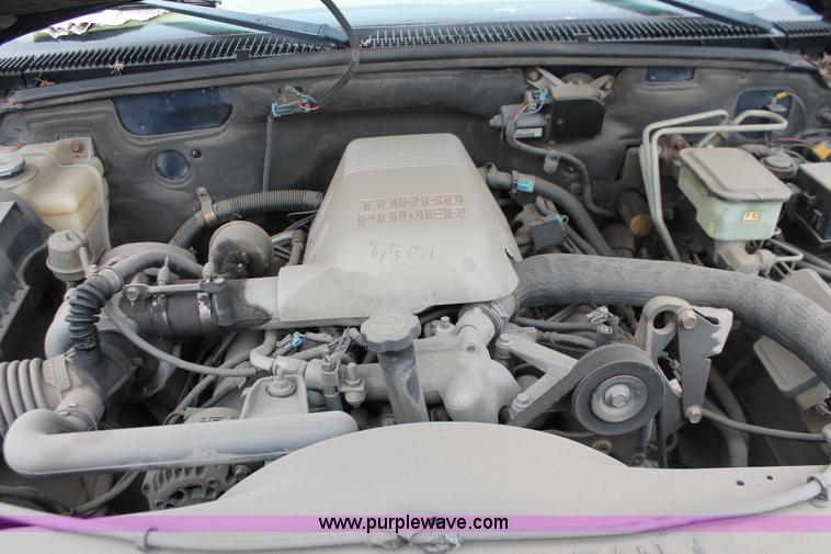 image for item H8334 1998 Chevrolet 3500 Crew Cab utility truck